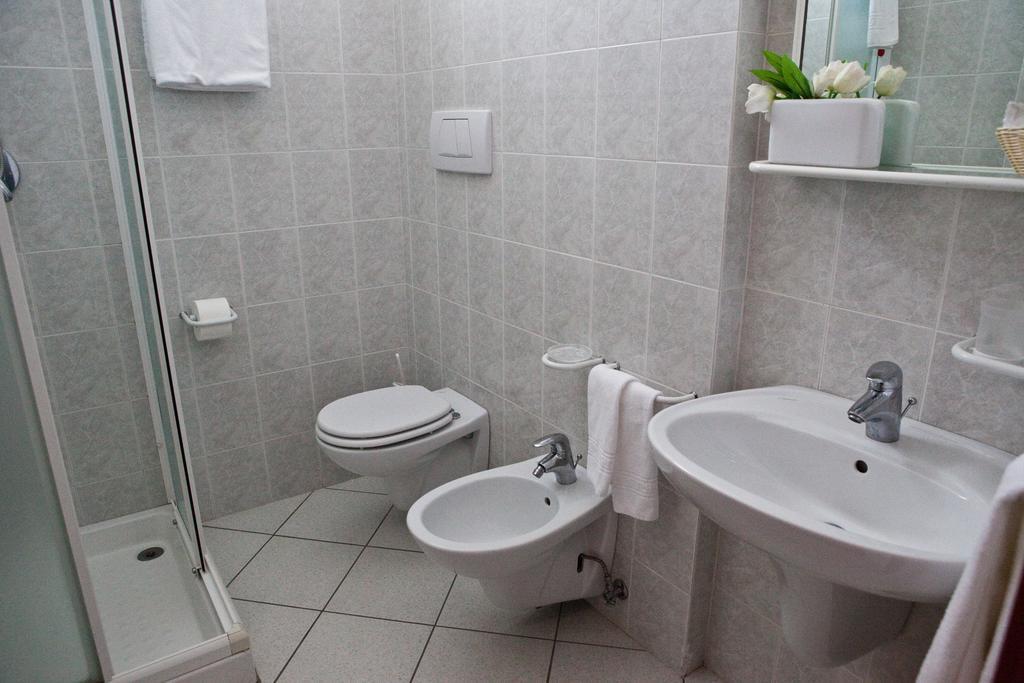 Hotel Clipper Giulianova Bagian luar foto